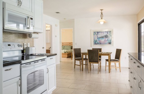 Port Charlotte House | Addy by the Lake - Vacation Home