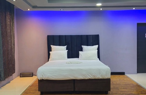 Bojanala Hotel | Adelina Hotel