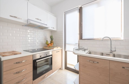 Vari-Voula-Vouliagmeni Apartment | Adelos Maisonette Near Vouliagmeni Beach