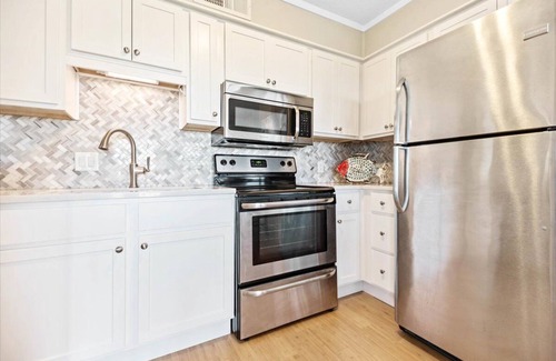 Folly Field Condo | Admirals Row B320 | Ocean View, Resort Pool!