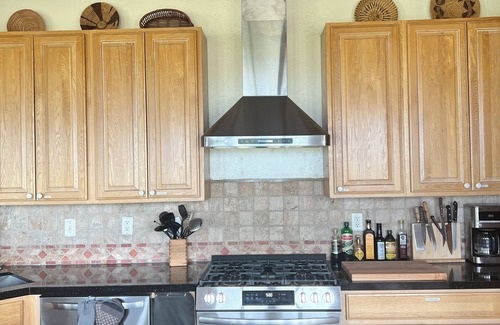 Teasdale House | Adobe House at Skypointer Ranch, near Capitol Reef