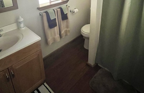 Coffee Creek Cabin | Adorable Cedar Cabin located on Coffee Creek in Trinity Alps