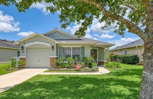 St. Augustine House | Adorable Home in World Golf Village, Pool, Fitness, Lake, min. from St. Augustine and Beaches!