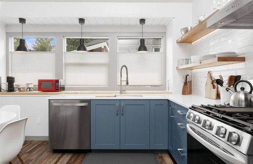 Veterans Park House | Adorable Modern Guesthouse - West Downtown Boise