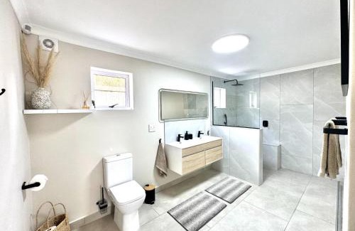 Saint Francis Bay House | Adrift Guesthouse