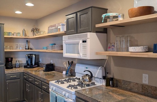 Greenehaven House | Adventure Base Near Lake Powell —nHikes, Views, Comfort & Pet Friendly