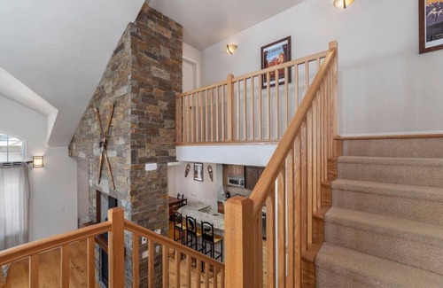Driggs House | Adventure Basecamp of Teton Valley | Fireplace, Bunk Beds, Aspen Forests and Skiing Nearby