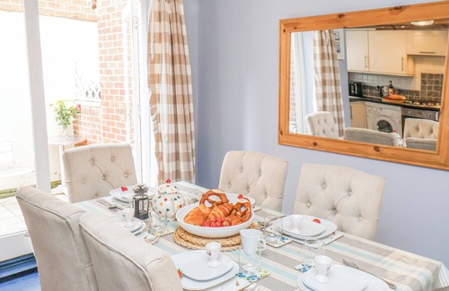 Whitby Cottage | ADVENTURE COTTAGE, family friendly, country holiday cottage in Whitby