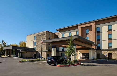 Sherwood - Tualatin North Hotel | Adventure-Ready | 3 Units, Near Parks w/Indoor Pool & Free Hot Breakfast