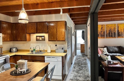 Wildernest Condo | Adventures await you with this cozy condo that sleeps 6