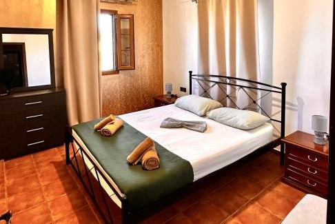 Alinda Apartment | Aegean Breeze