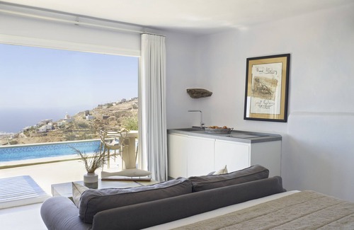 Tinos Hotel | Aeolis Tinos Suites