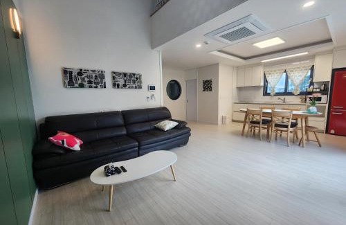 Aewol Apartment | Aewol Yusuam Shell Hansion