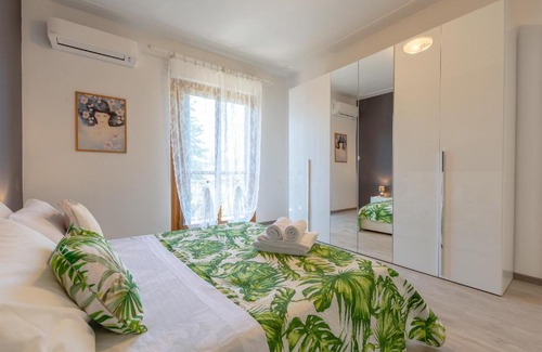 Isolotto House | AFFITTACAMERE IMPERIALE