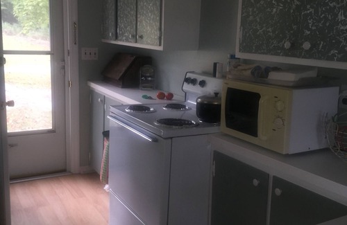 Penhook Cottage | Affordable Cottage in a Quiet Cove on Beautiful Smith Mountain Lake.