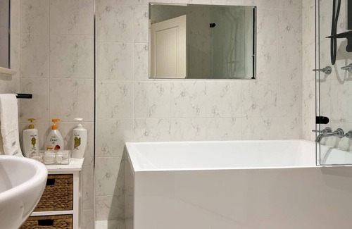 Wagga Wagga Apartment | Affordable Luxury - CBD Wagga