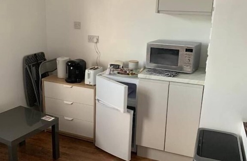 Coventry House | Affordable Suites