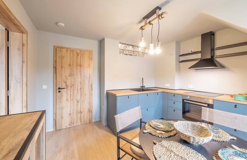 Golzheim Apartment | Africa Lodge with infra red sauna Düsseldorf city center