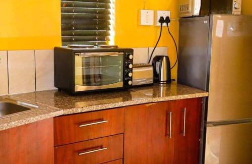 Kruger National Park Apartment | Africa Self Catering Chalets - Manyeleti