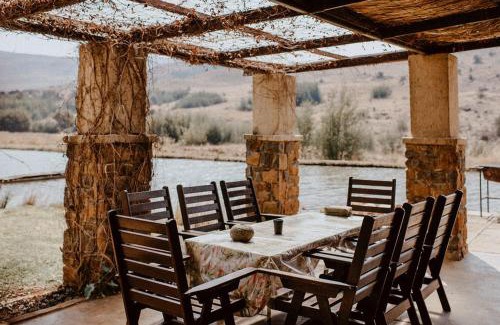 Dullstroom House | African Leaves Trout Lodge