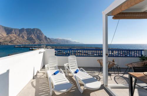 Puerto de las Nieves Apartment | Agaete White&Blue Rooftop