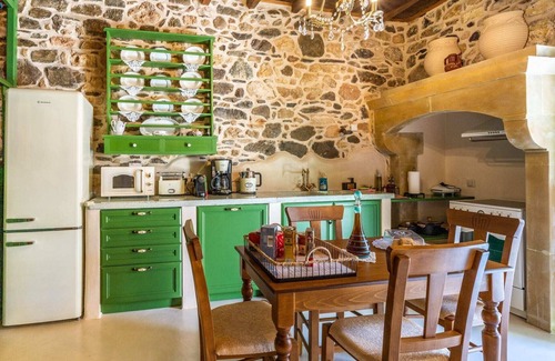 Piskokefalon House | Aggel's House - stone house - private pool - courtyard - countryside views