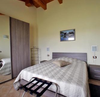 Albiano d'Ivrea House | Agriturismo Cascina Mariale