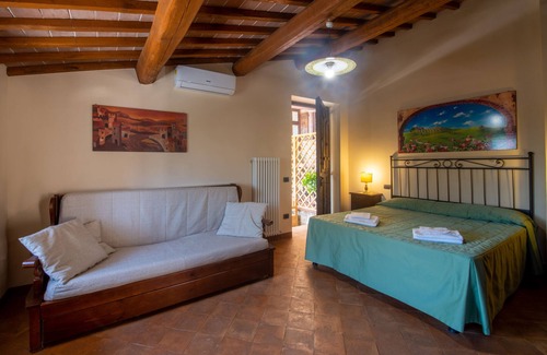 Monteluiano Hotel | Agriturismo Fonte Chiara