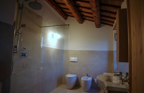 Petriolo Other | AGRITURISMO IL MELOGRANO: Matthew apartment with pool and beautiful garden
