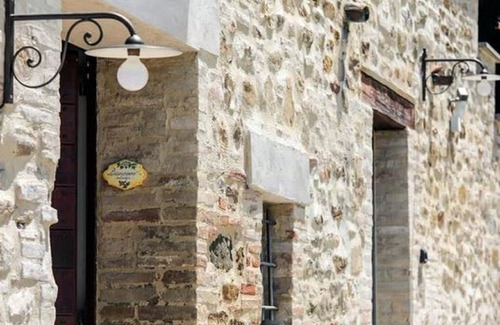 Lidarno Apartment | Agriturismo La Palazzetta di Assisi - GINESTRA