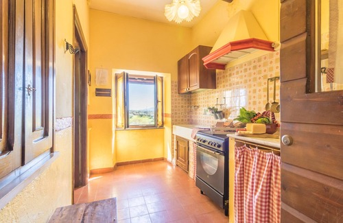 Viterbo Apartment | Agriturismo Tenuta Serpepe - Papavero