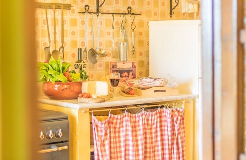 Viterbo Apartment | Agriturismo Tenuta Serpepe - Papavero