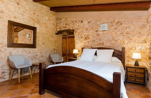 Lloret de Vistalegre Bed & Breakfast | Agroturismo YourHouse Can Porretí Sa Rota