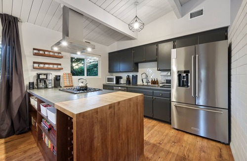 Mount Helix House | Agua Dulce | Mid Century Oasis | Pool | Hot Tub