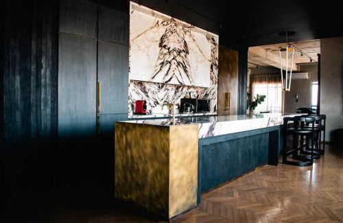 Downtown Johannesburg Apartment | AHEAD MEA Best Suite - DJ Black Coffee Penthouse