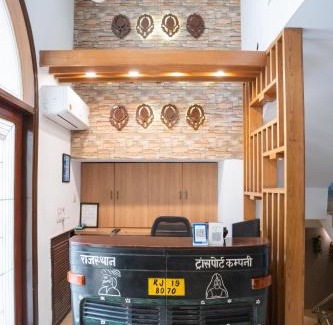 DLF City Hotel | Ahuja Residency DLF Phase 2