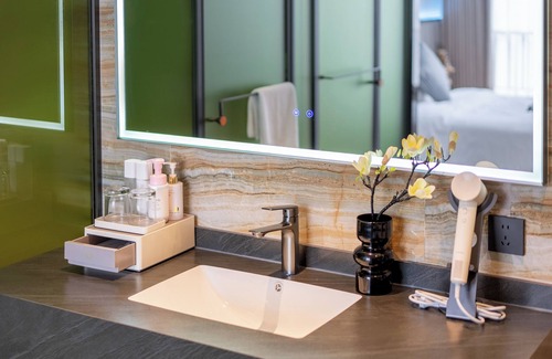 Jinniu House | AI Lives In The Future Hotel