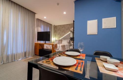 Centro Apartment | AION suítes 103 - Compacto e luxuoso Loft - Rooftop com piscina e academia - À poucos passos da praia