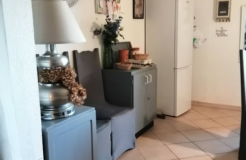 Gensac-sur-Garonne House | Air-conditioned vacation home in the countryside in a large family home