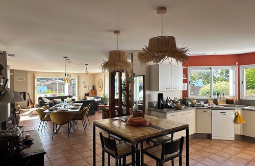 Leon House | Air-conditioned 4* Villa Léon heated swimming pool (12.5x5) secured by shutter.