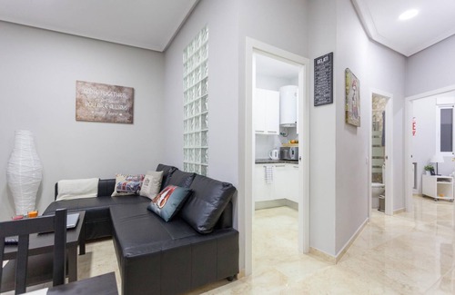 Centro Apartment | Air-Conditioned Apartment w/Two Balconies & Full Kitchen - Amazing Location