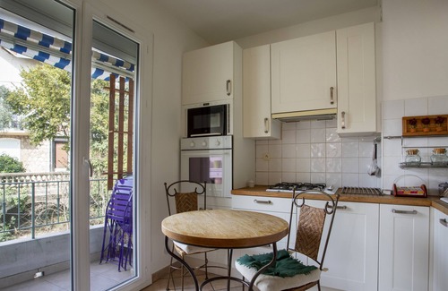 Le Piol Apartment | Air-conditioned apartment in the Imperial Park