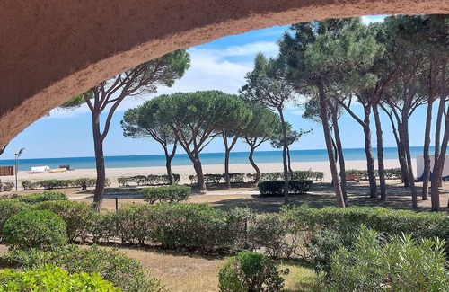Plage d'Argeles Apartment | Air-Conditioned Studio for 3 with Loggia at Port Argelès, Close to Beach