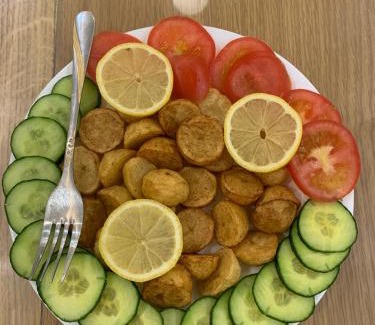 Yeading Bed & Breakfast | Air Conditioned Modern Double Bed Room with Private Attached Bathroom - FREE Parking - Near London Heathrow Airport & Southall Broadway