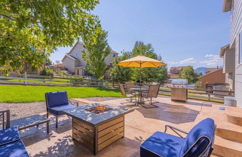 Gleneagle House | Air Force Academy near Colorado Springs - Innkeeper for a Dozen