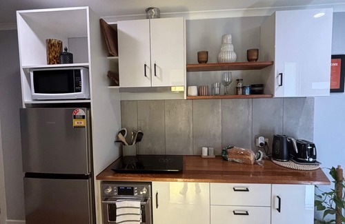 Swan Hill House | AirBnB boasts a clean homely feeling, fully self contained.