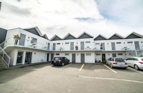 Burnside Hotel | Airport Delta Motel