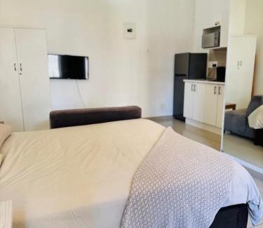 Kempton Park House | Airport Guest House