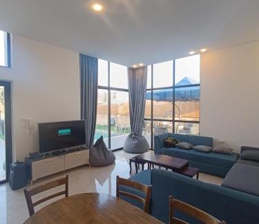Al Jizah Ski Chalet | Airport house