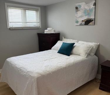 Terra Nova Apartment | Airport Manor Unit 1 - 2 Bedroom Apartment